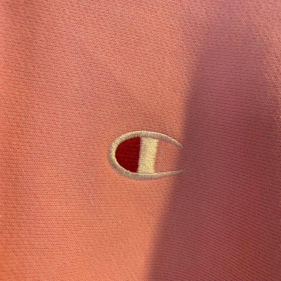 Champion Medium Reverse Weave Cropped Cut-off Hoodie in Pink - Picture 2 of 5